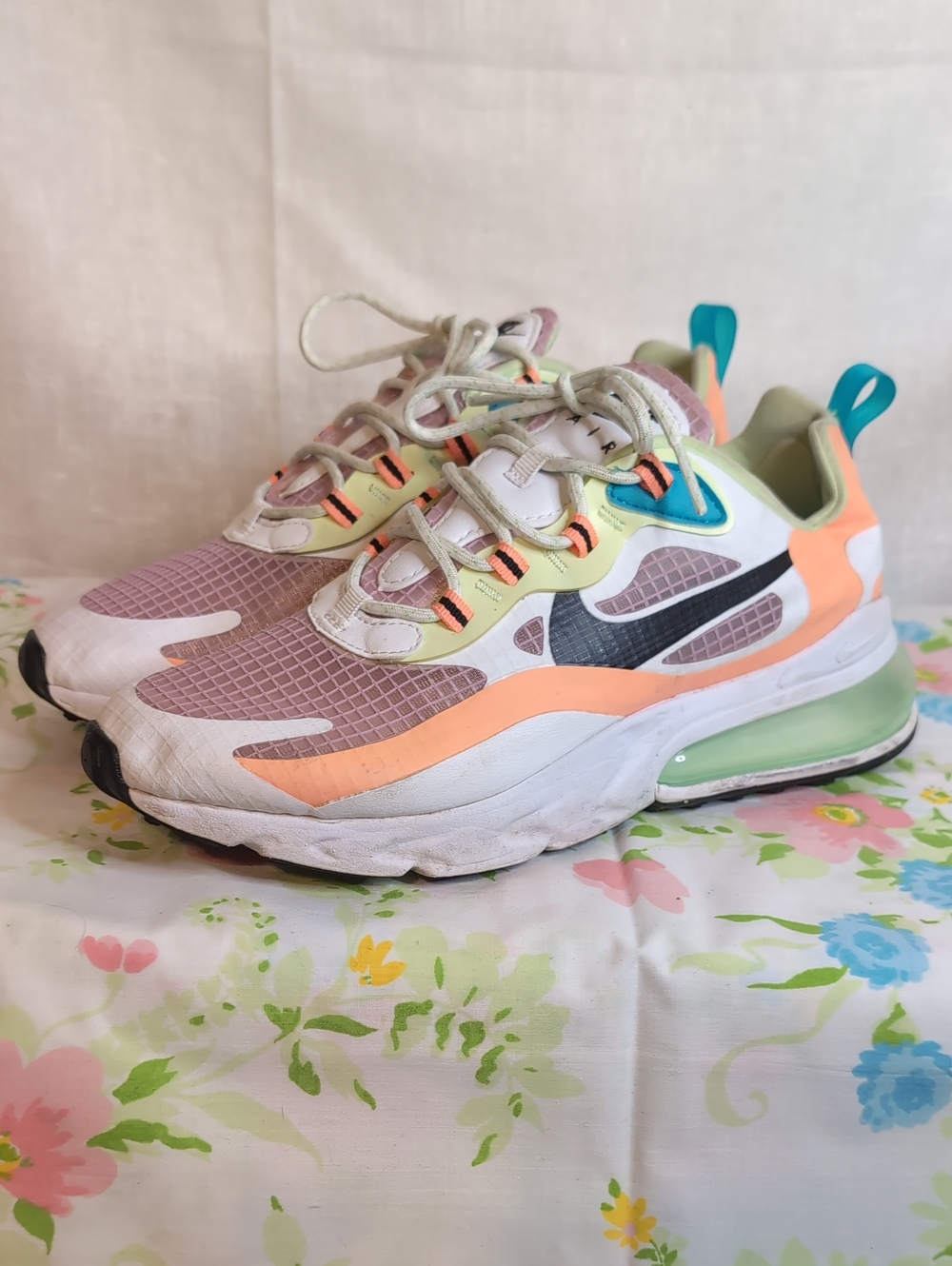 Air Max 270 React SE 'Light Arctic Pink' sneakers womens 9